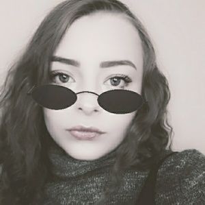 Meet your Posher, Ahna